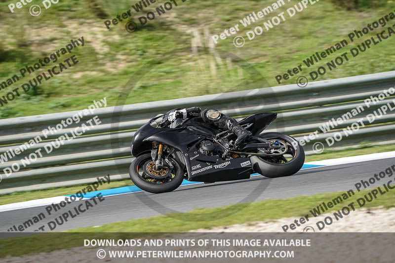 estoril;event digital images;motorbikes;no limits;peter wileman photography;portugal;trackday;trackday digital images